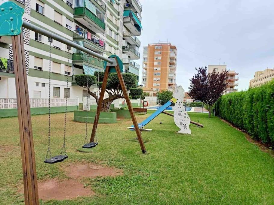 شقة بينيكاسّين  في Apartamento En Benicasim Con Piscina المظهر الخارجي الصورة
