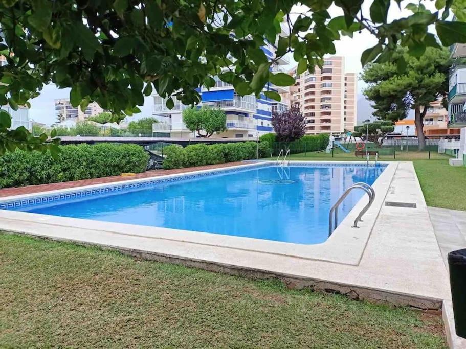شقة بينيكاسّين  في Apartamento En Benicasim Con Piscina المظهر الخارجي الصورة